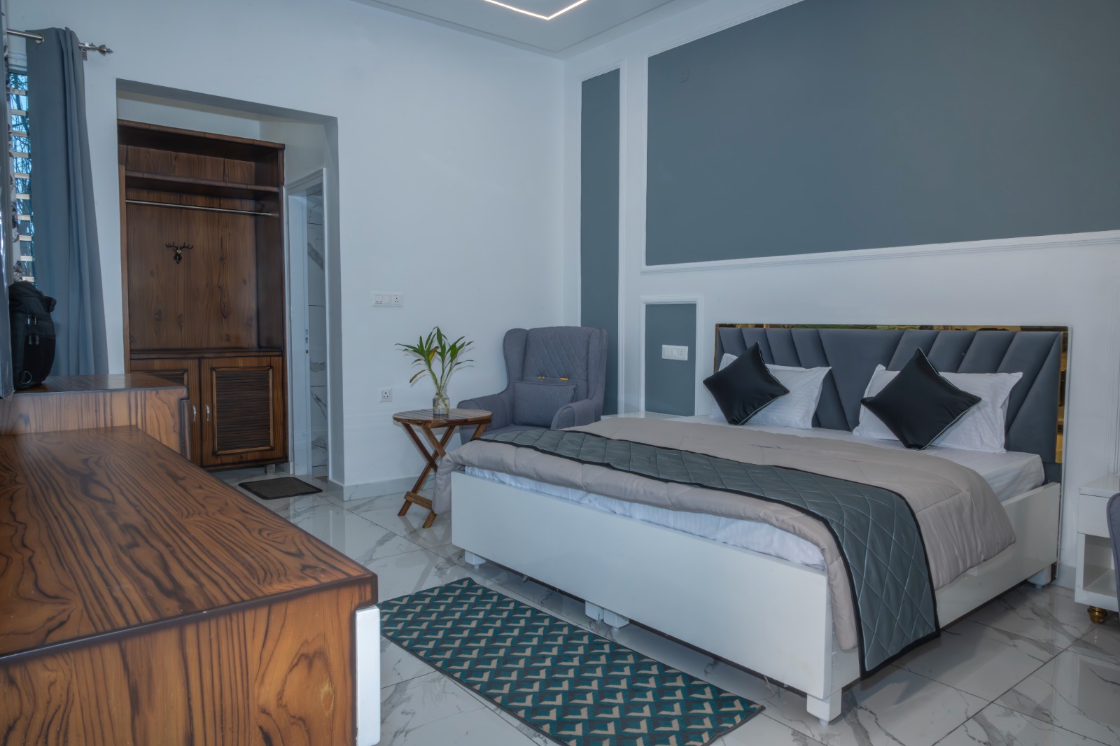 Super Deluxe Room with Garden View - Image 1